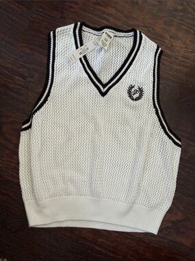 Victorias Secret Pink White V-Neck Knit Sweater Vest with Black Trim